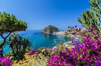 Die Insel Ischia in der Nähe von Neapel