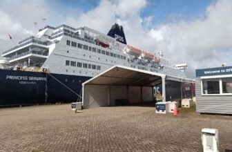 Princess Seaways-Fähre im Hafen von IJmuiden