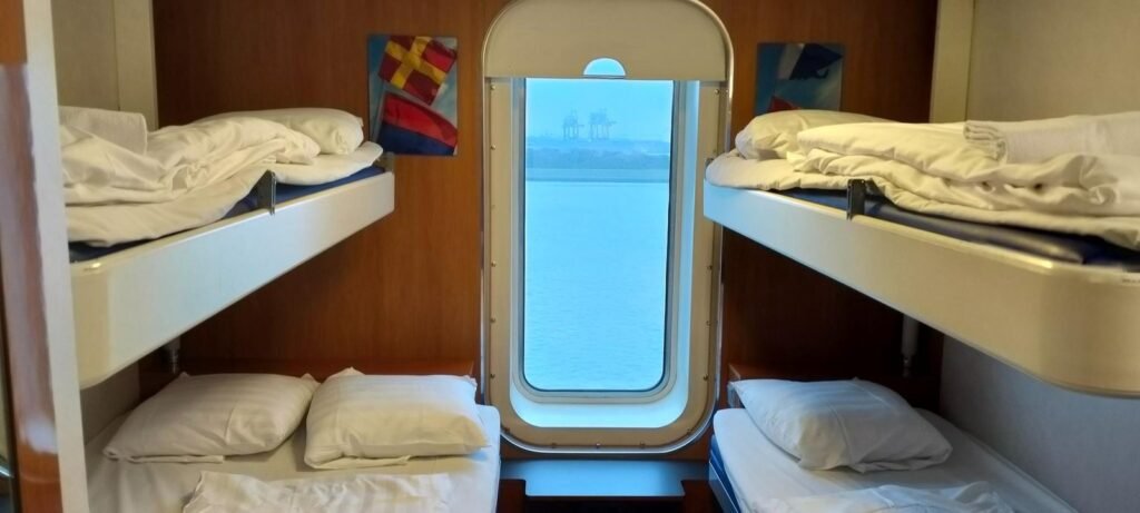 Familienkabine für bis zu 4 Erwachsene und 1 Kind