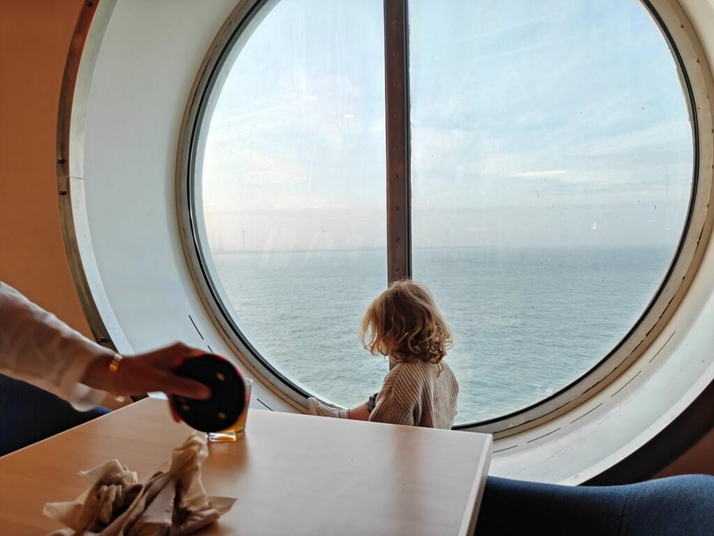 Frühstück mit Aussicht auf der Stena Hollandica